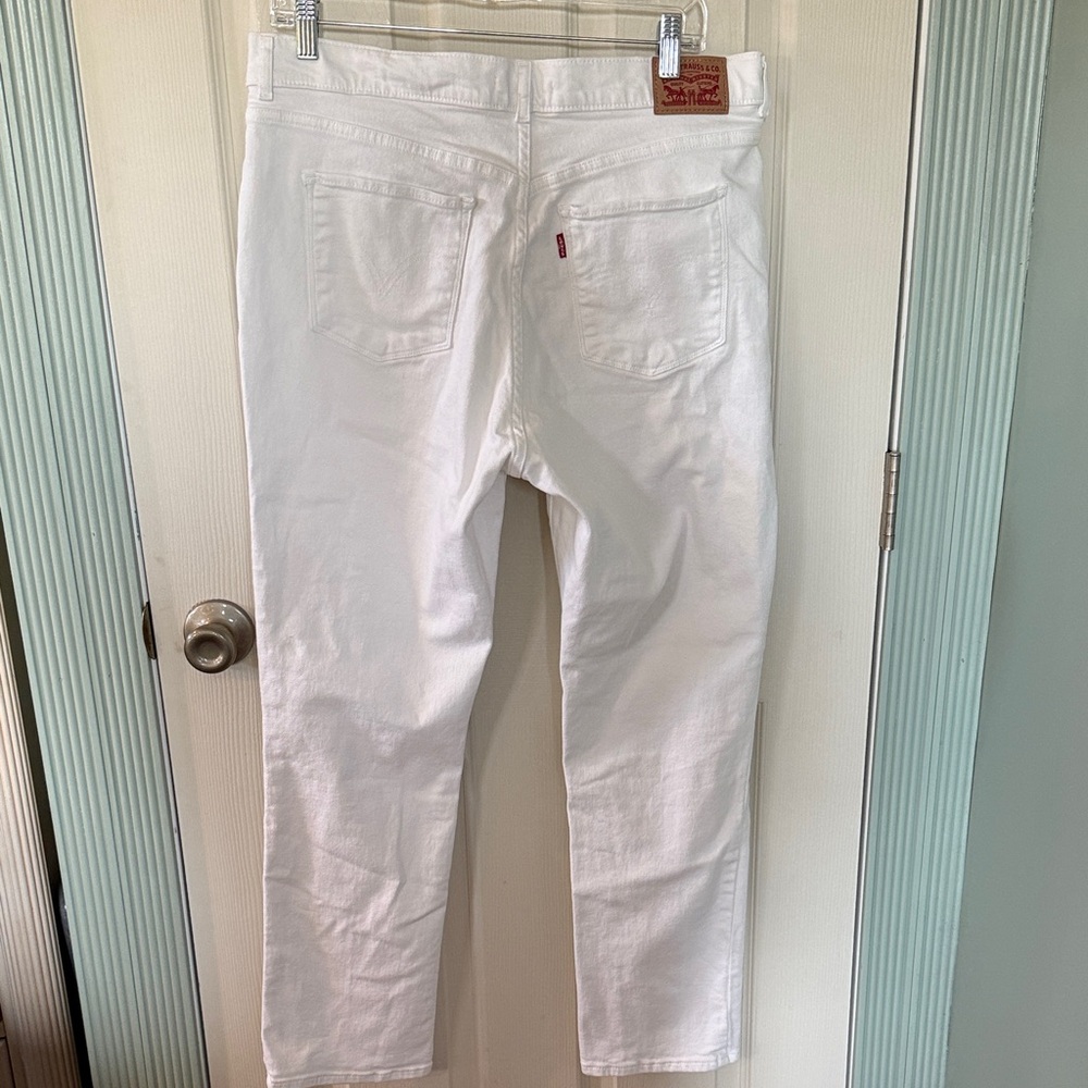 Levi's White Women's Straight Leg Jeans